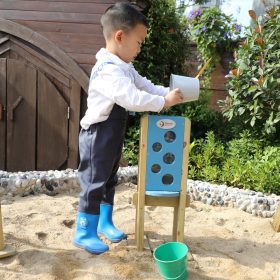 CLASSIC-WORLD-EDU-Eco-Sandbox-Sandbox-Toy-Yellow-for-ages-3-1