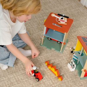 CLASSIC-WORLD-Wooden-Fire-Station-Garage-Car-Helicopter-Figures-13pcs-3