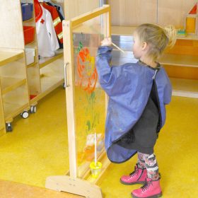 MASTERKIDZ-Double-Sided-Painting-Window-Easel-2