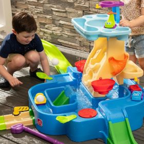 STEP2-Water-Table-with-Mini-Golf-Track-2