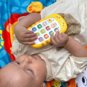 WOOPIE-BABY-Interactive-Phone-with-Sounds-1