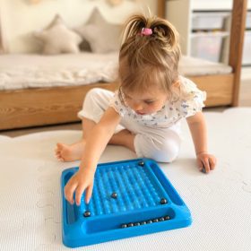 WOOPIE-Magnetic-Balls-Board-Game-2