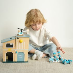 CLASSIC-WORLD-Police-Station-Wooden-Car-Helicopter-Figures-12pcs-3