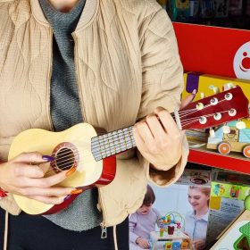 Viga-Wooden-Guitar-for-Kids-Natural-21-Inches-6-Strings-1