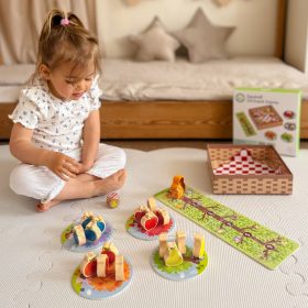 WOOPIE-GREEN-Squirrel-in-the-Orchard-Family-Board-Game-FSC-1